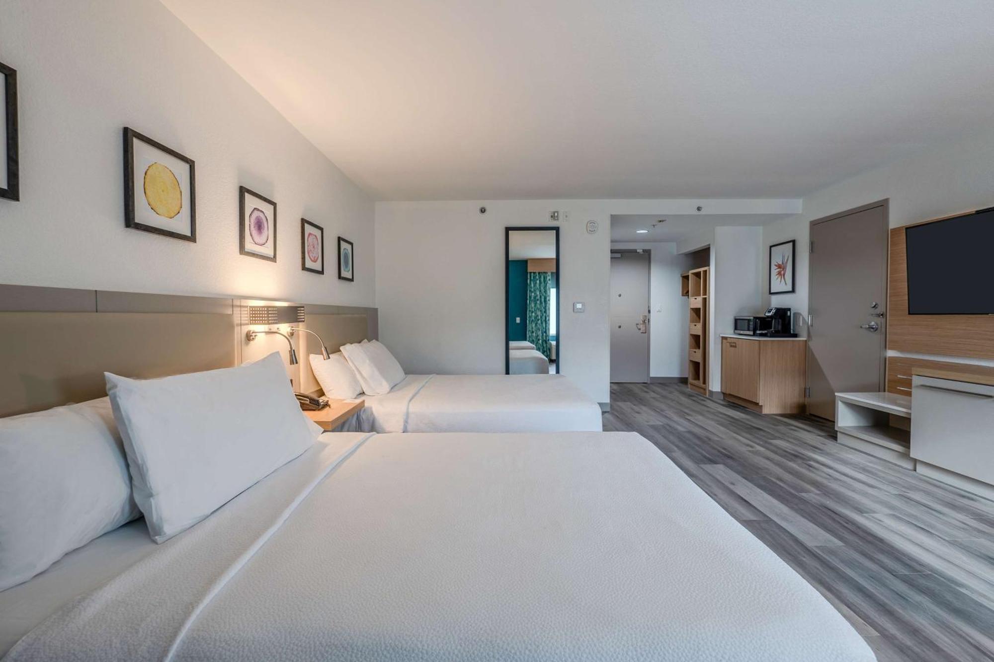 Hilton Garden Inn Ft. Lauderdale Airport-Cruise Port Дания-Бич Экстерьер фото