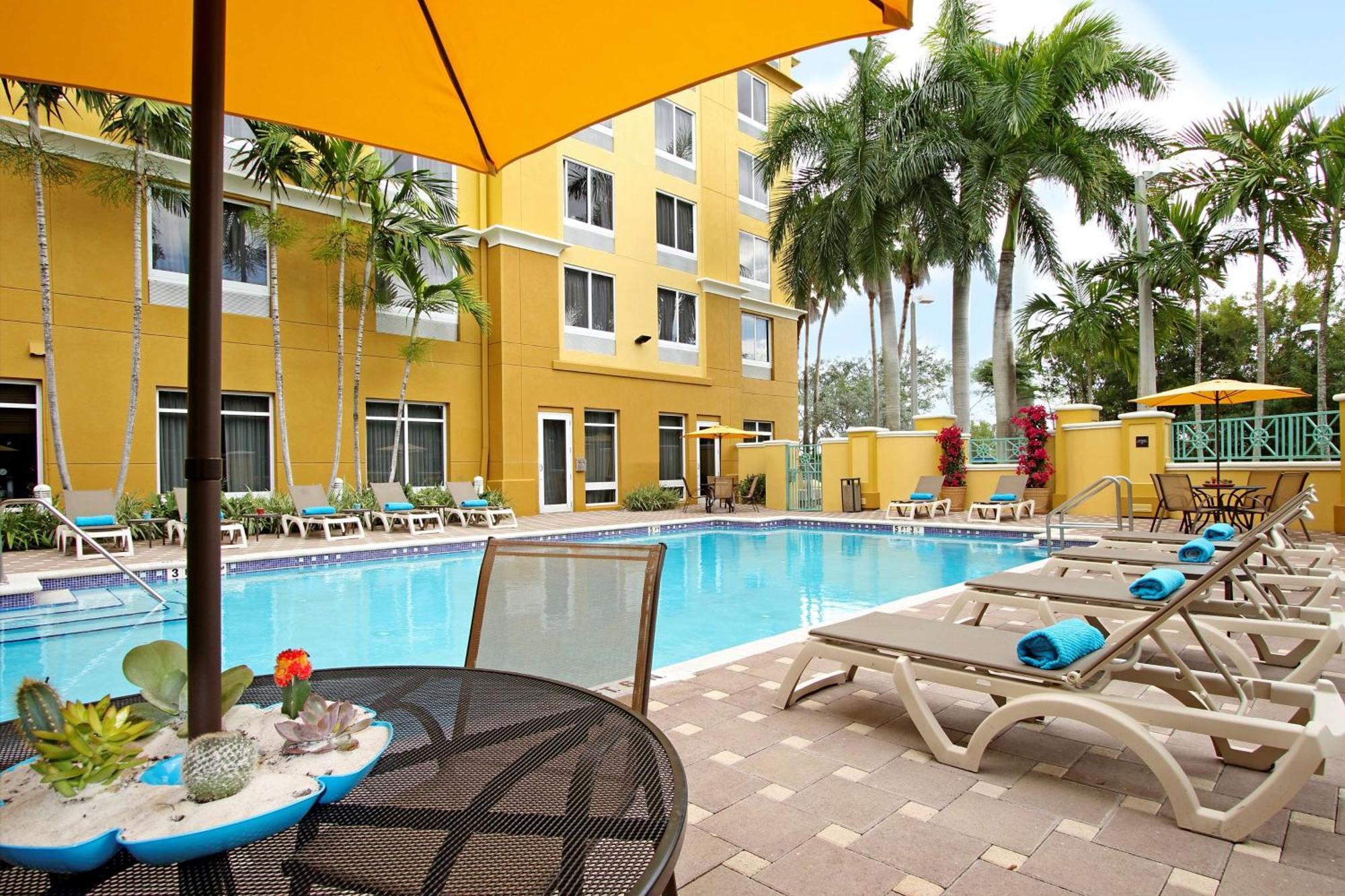 Hilton Garden Inn Ft. Lauderdale Airport-Cruise Port Дания-Бич Экстерьер фото