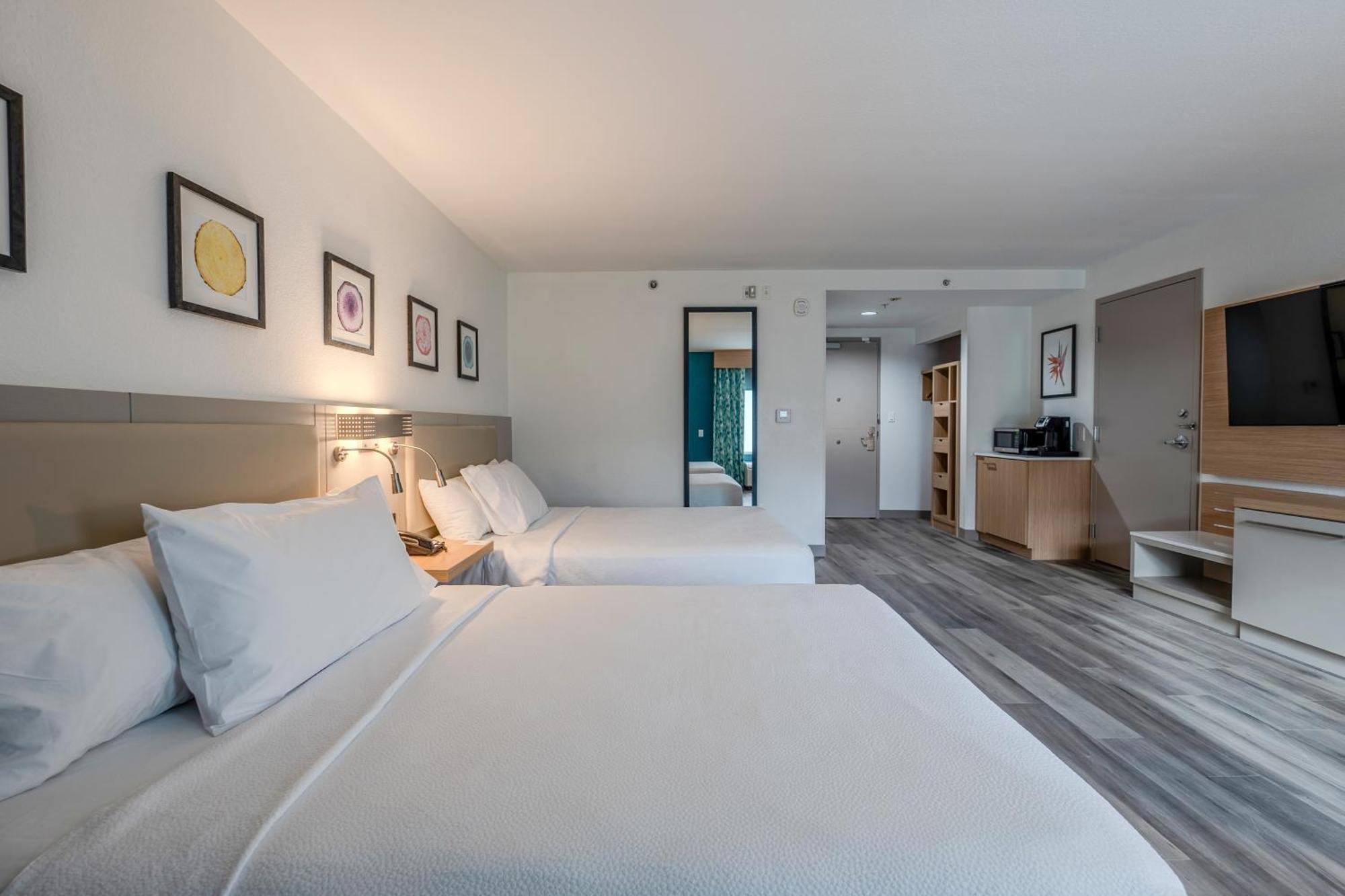 Hilton Garden Inn Ft. Lauderdale Airport-Cruise Port Дания-Бич Экстерьер фото